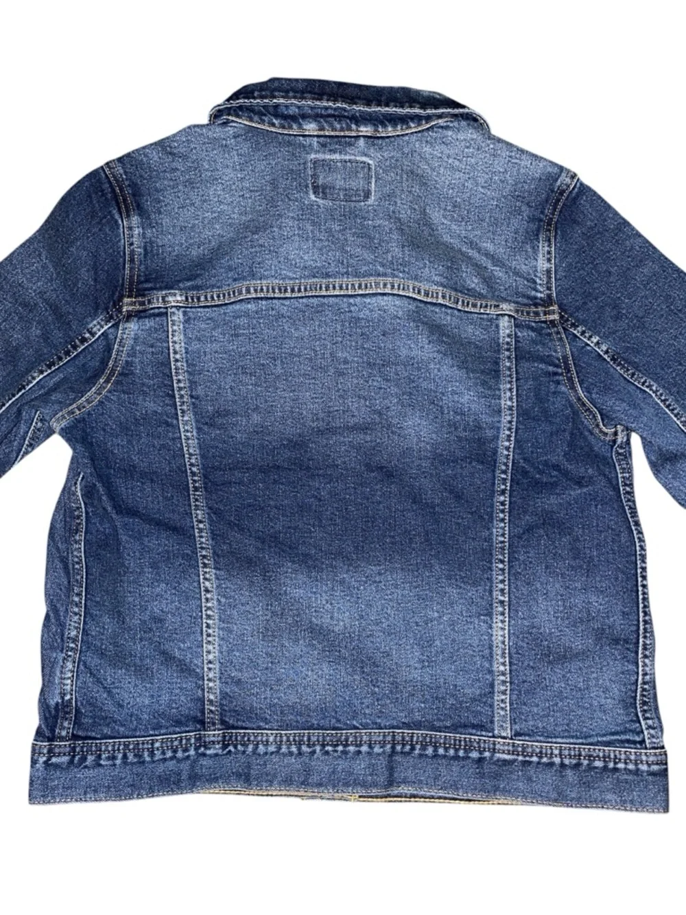 American Eagle Outfitters Light Wash Denim Jacket - Pale Blue Size Medium NWT - Picture 3 of 12